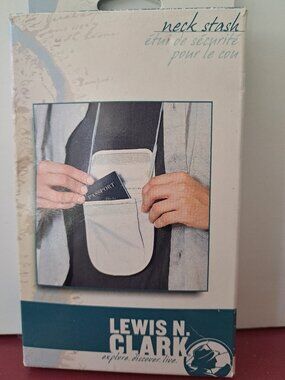 Lewis N Clark Document Pouch
